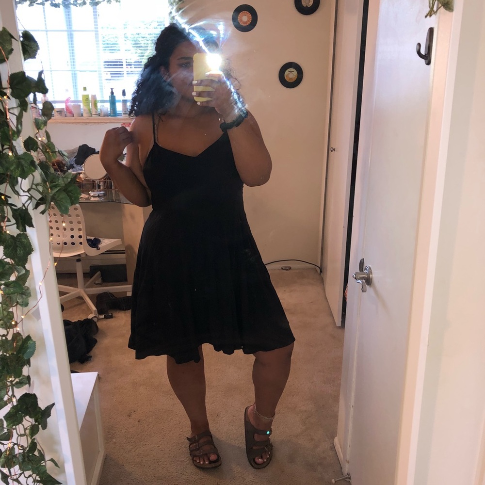 THE GAP BLACK FIT AND FALIR DRESS